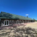 Maakivivilla Kuni 20-le Kylalisele Valgesoo