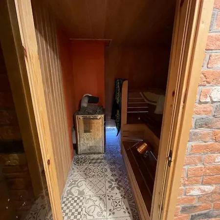 Maakivivilla Kuni 20-le Kylalisele Valgesoo