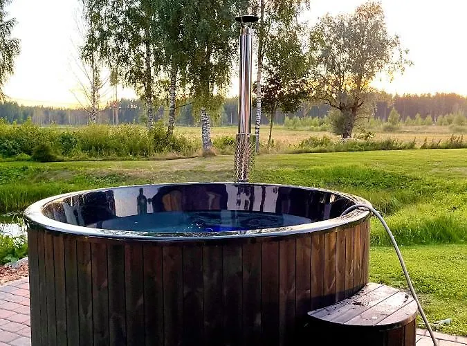 Maakivivilla Kuni 20-le Kylalisele Valgesoo